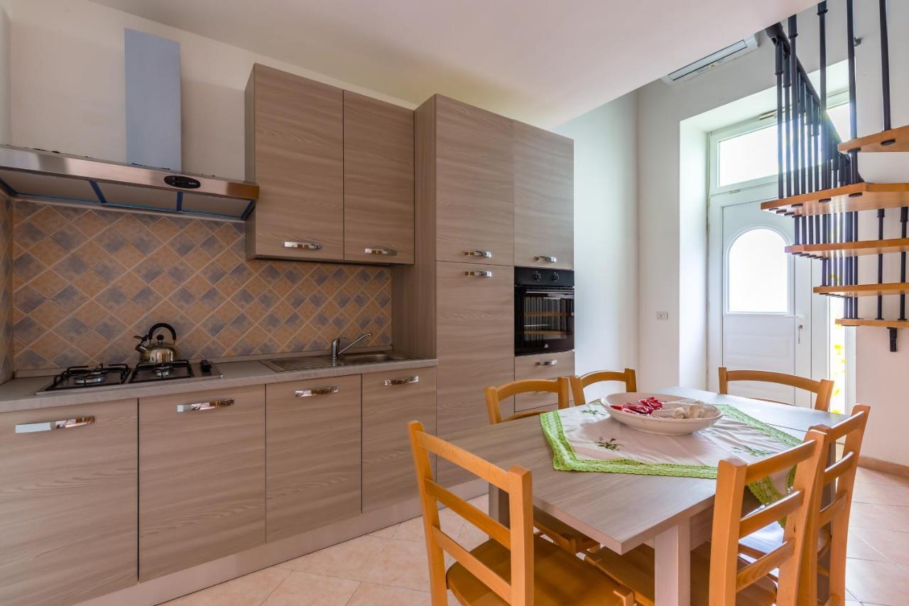 Apartmán La Terrazza Sul Giardino Procida Exteriér fotografie